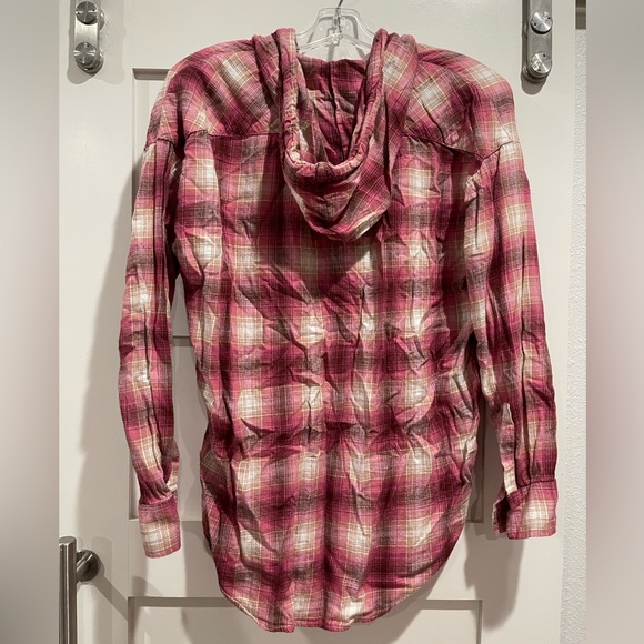 lightweight flannel with hood - Picture 2 of 3